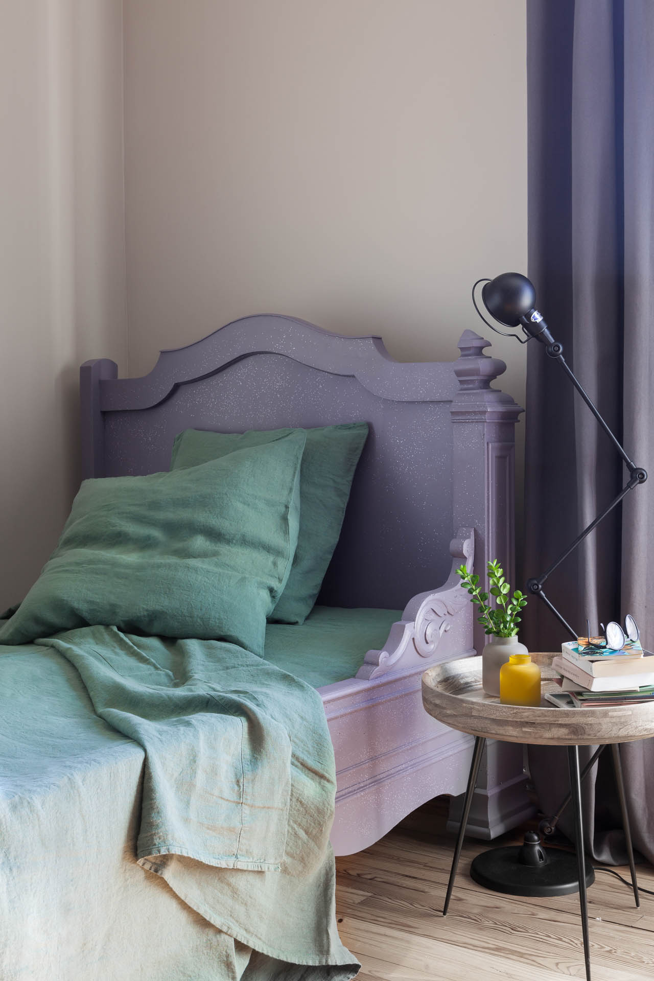 lit-peinture-l-eclat-paillete lit-peinture-l-eclat-paillete